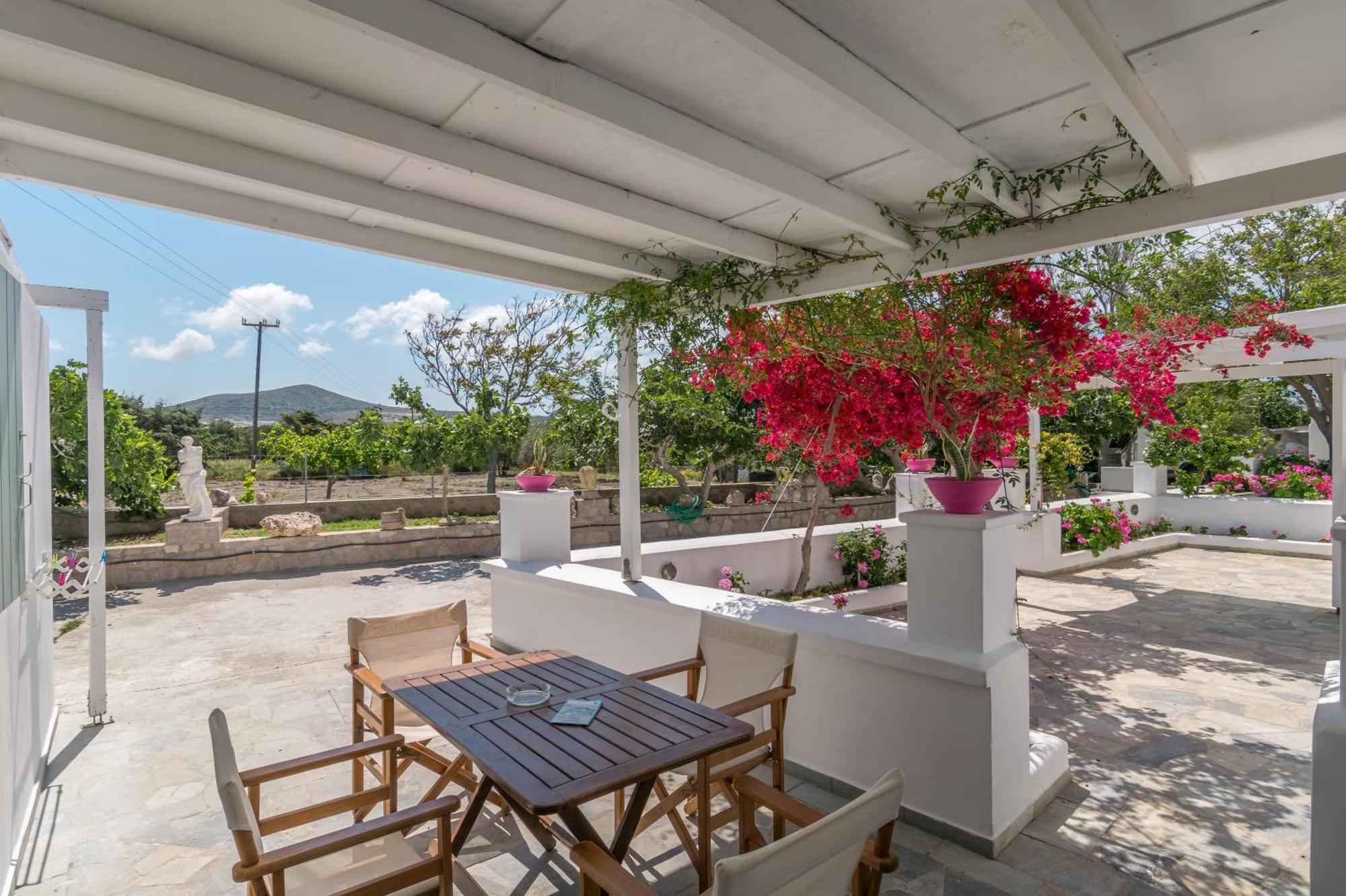 Lina And Babis' Home Αδάμας Εξωτερικό φωτογραφία